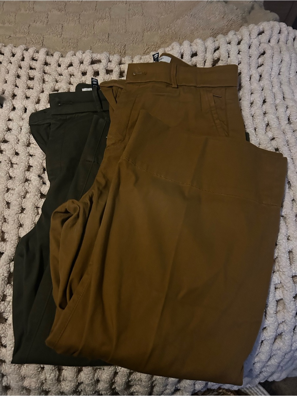 Spanx. Workwear Pants - wide Leg. Bundle. Size L. Olive and Mustard